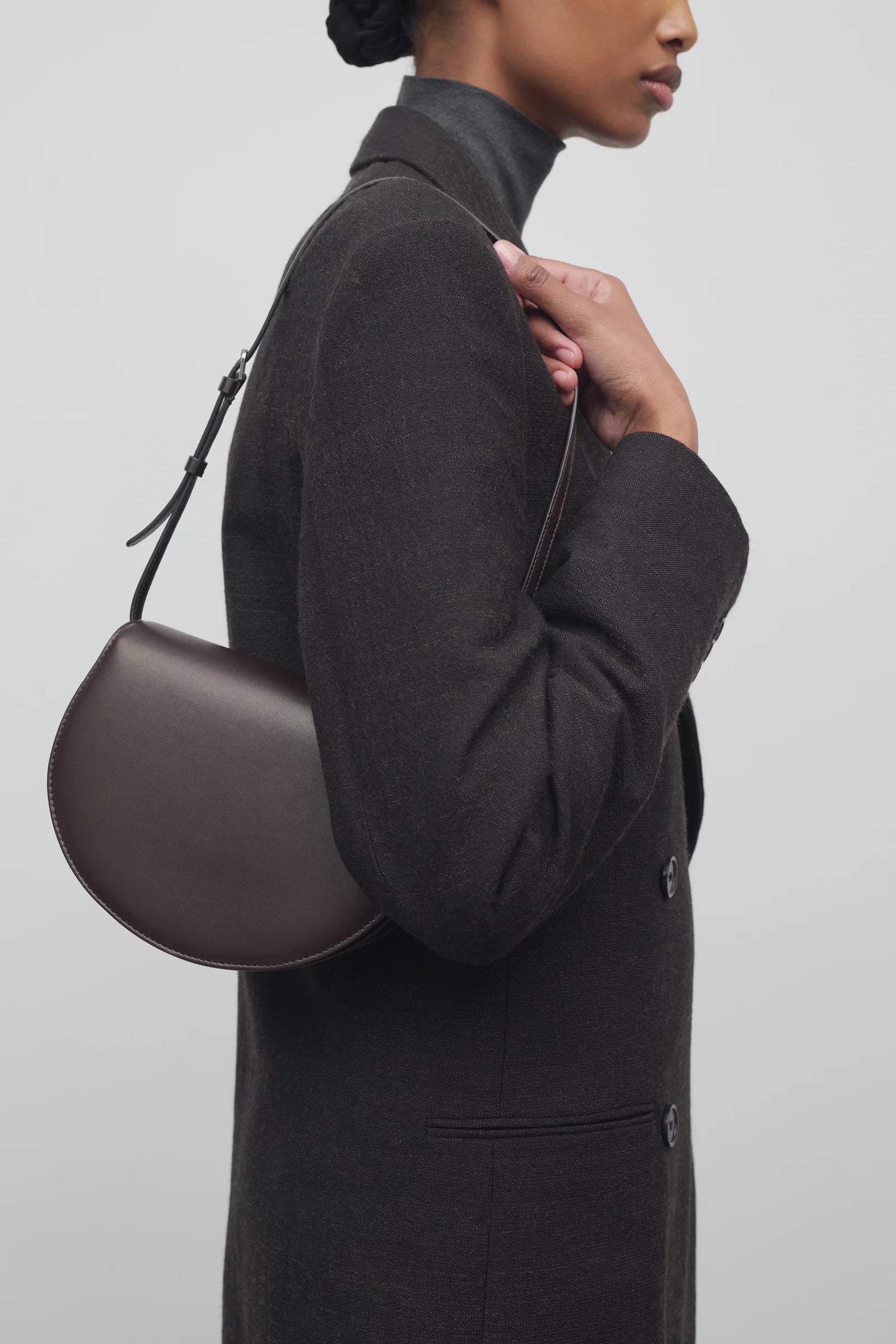 【THE ROW】Canteen レザー製 バッグ Canteen レザー製 バッグ ブラック – The Row
