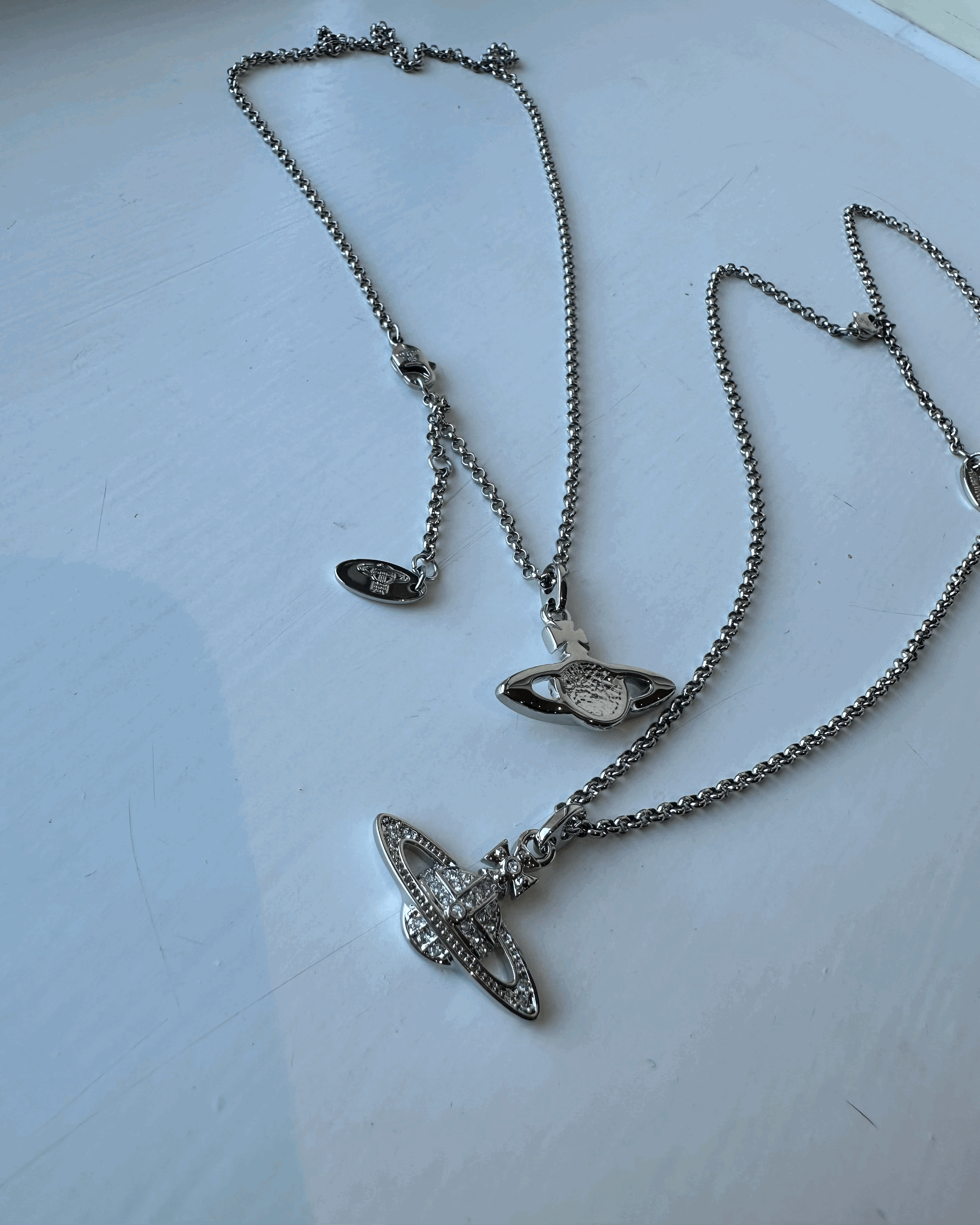【関税&送料込】Vivienne Westwood Mini Bas Relief Pendant Ne Vivienne Westwood】Mini Bas Relief Pendant