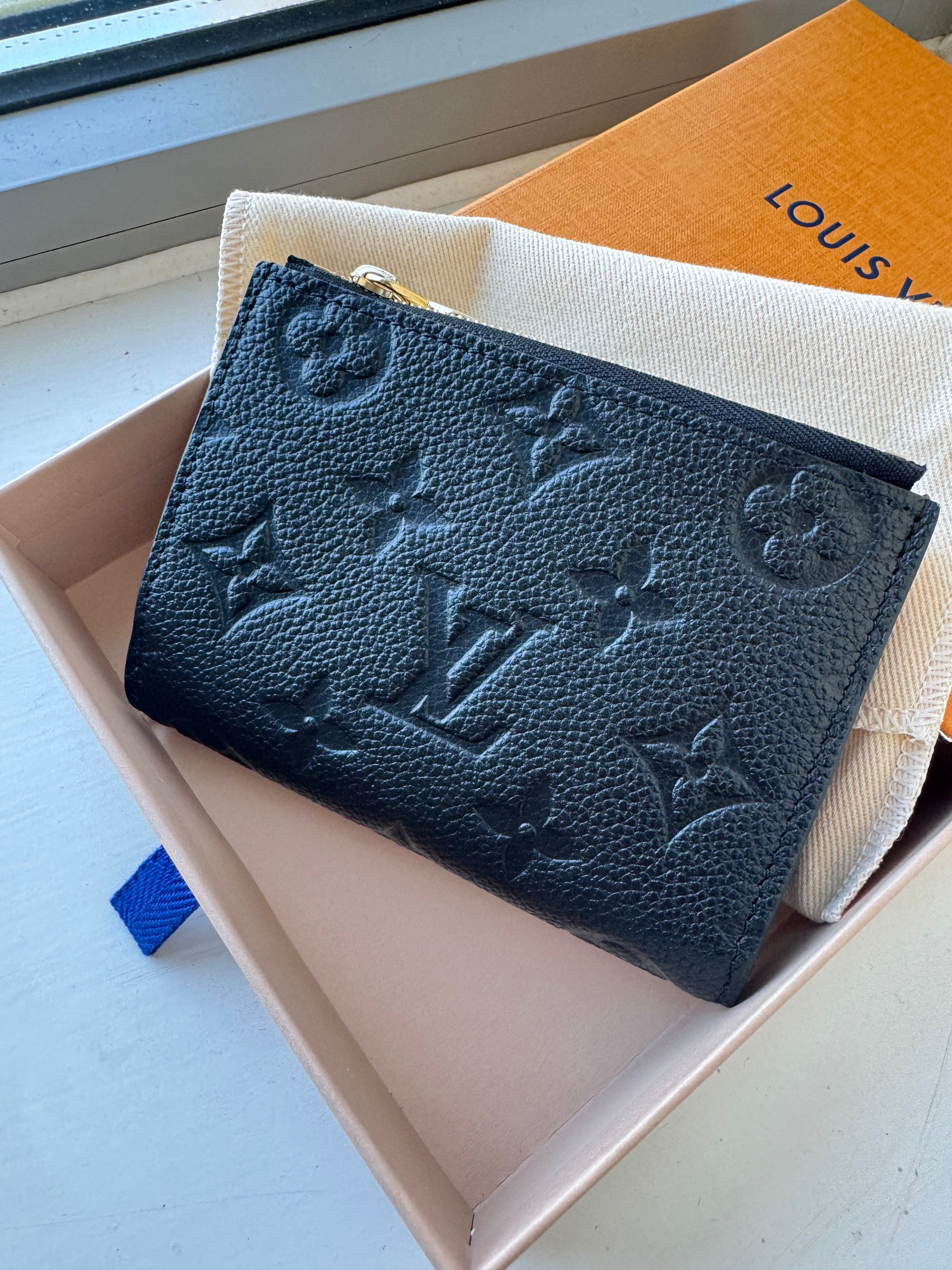 LOUIS VUITTON M83365 Lisa Wallet | Louis Vuitton wallet