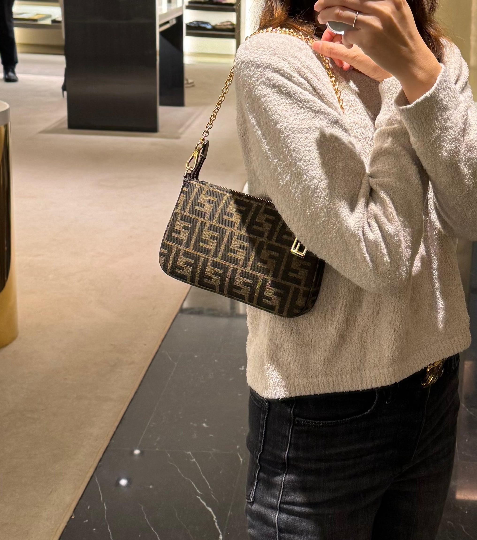 Fendi pouch baguette hotsell