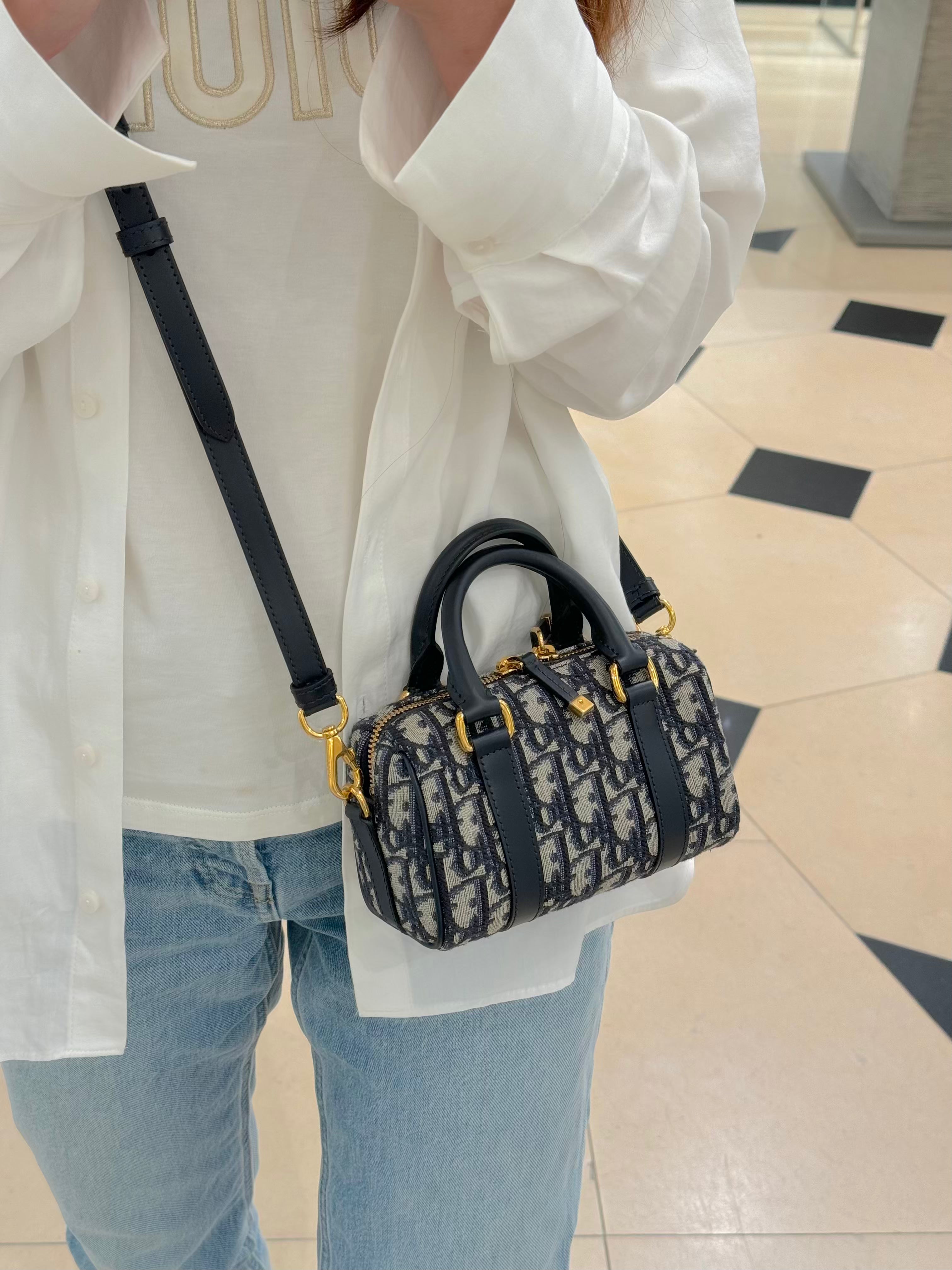 再値下げ!新品同様 Dior Groove 17 Nano CHRISTIAN DIOR Nano Dior Groove 17 Bag | Dior Mini Bag