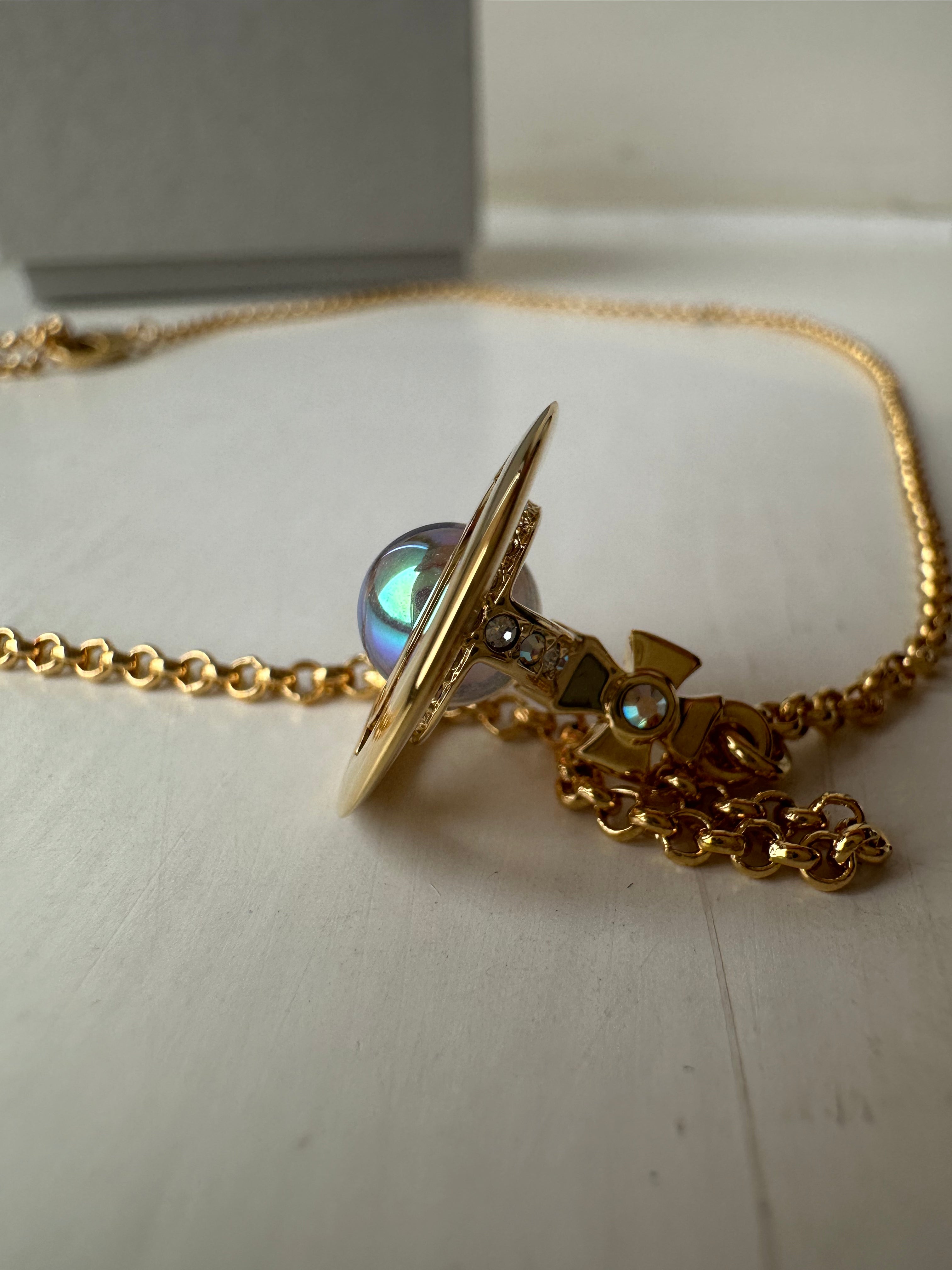 VIVIENNE WESTWOOD New Orb Pendant Necklace Brass(Petite/Pink 