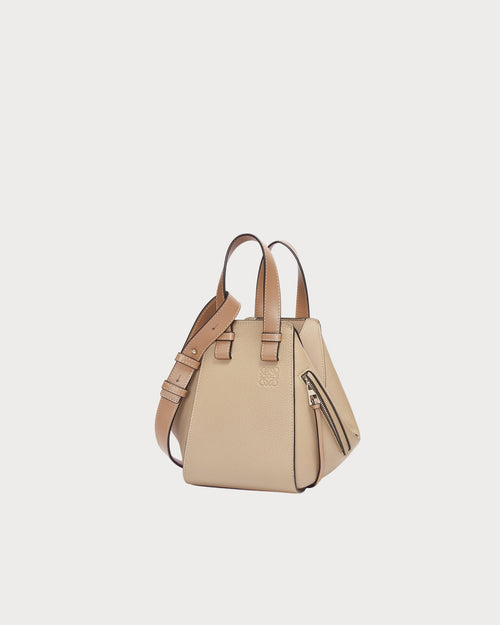 LOEWE Compact Hammock Bag Soft Grained Calfskin | 罗意威 手袋 (多色) Sand