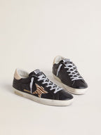 GOLDEN GOOSE Women’s Super-Star in black nappa leather with zebra-print pony skin star and beige leather heel tab | 黃金鵝 女款 Super-Star 黑色納帕皮革款,搭配斑馬紋小馬皮星星與米色皮革後跟標籤(黑色)