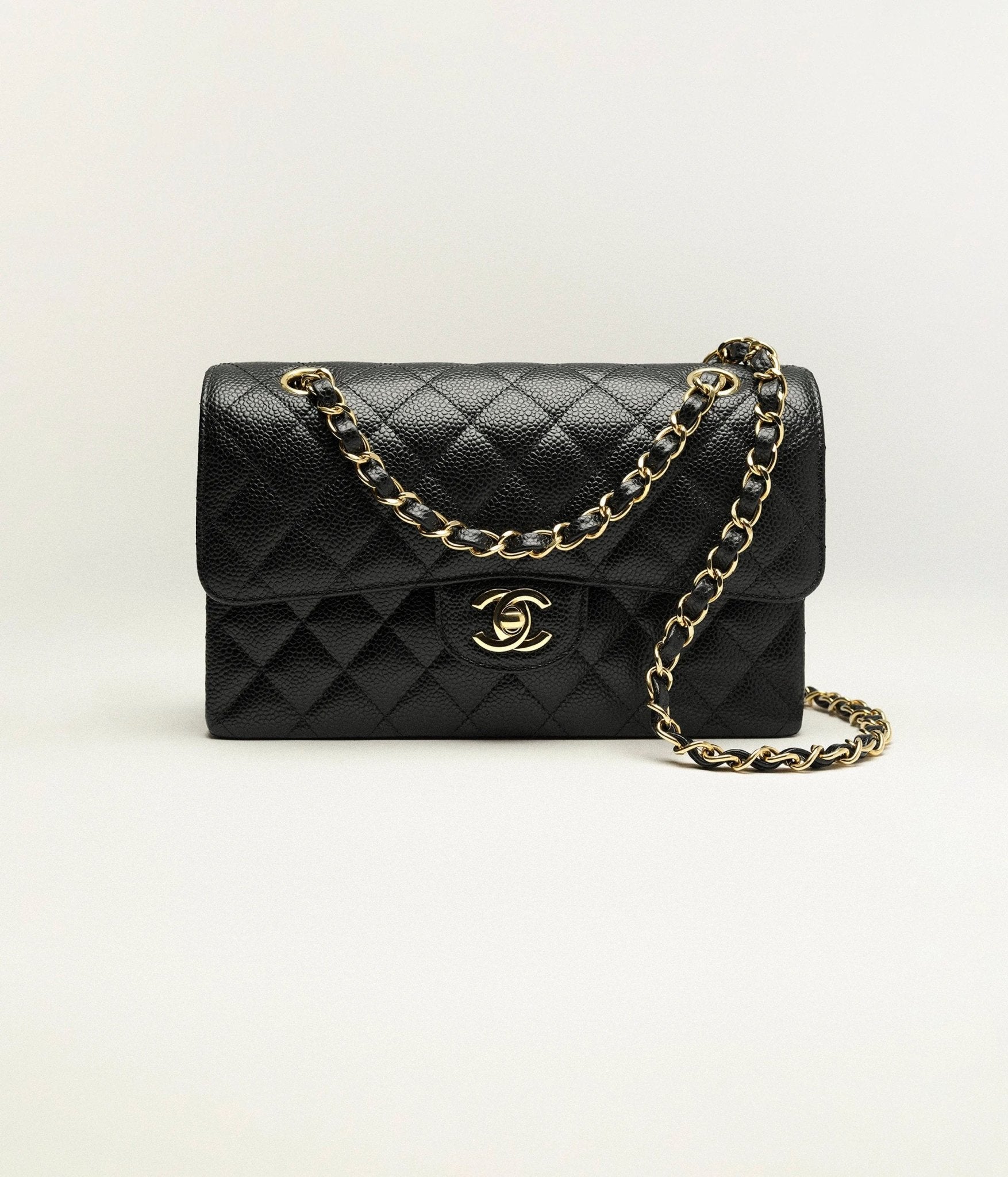 CHANEL A01113 Small Classic Handbag Grained Calfskin Black