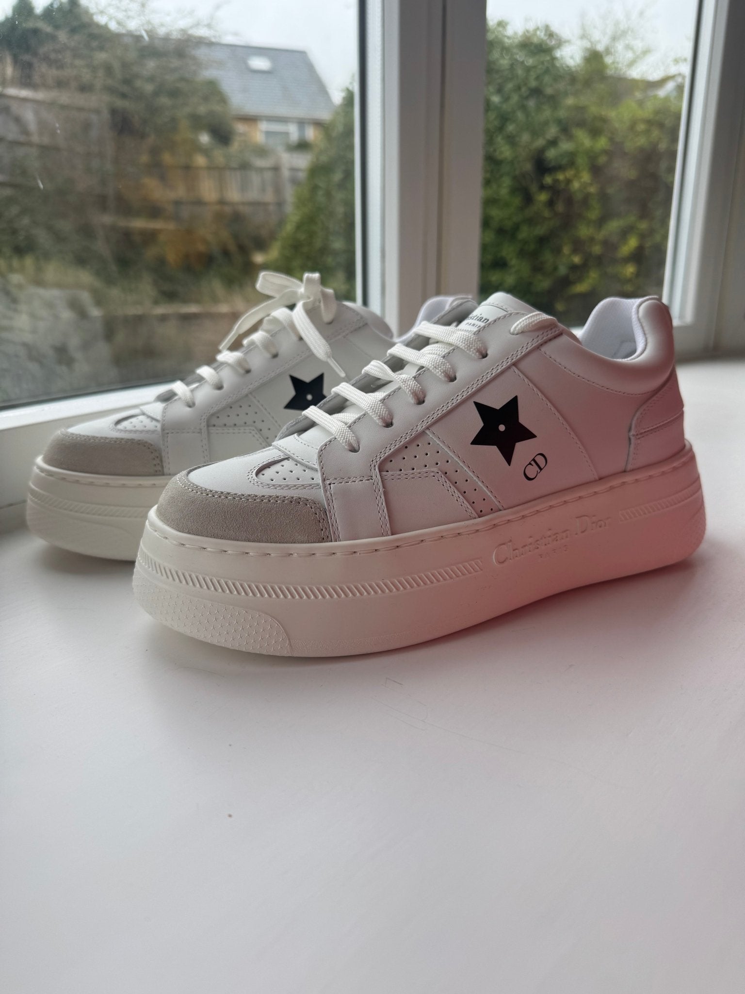 CHRISTIAN DIOR Dior Star Platform Sneaker Calfskin(White