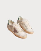 GOLDEN GOOSE Super - Star LTD in suede with pink leather star and green heel tab | 黃金鵝 Super - Star LTD 麂皮款,搭配粉色皮革星星與綠色後跟標籤(白色) - LondonKelly 英國名牌代購