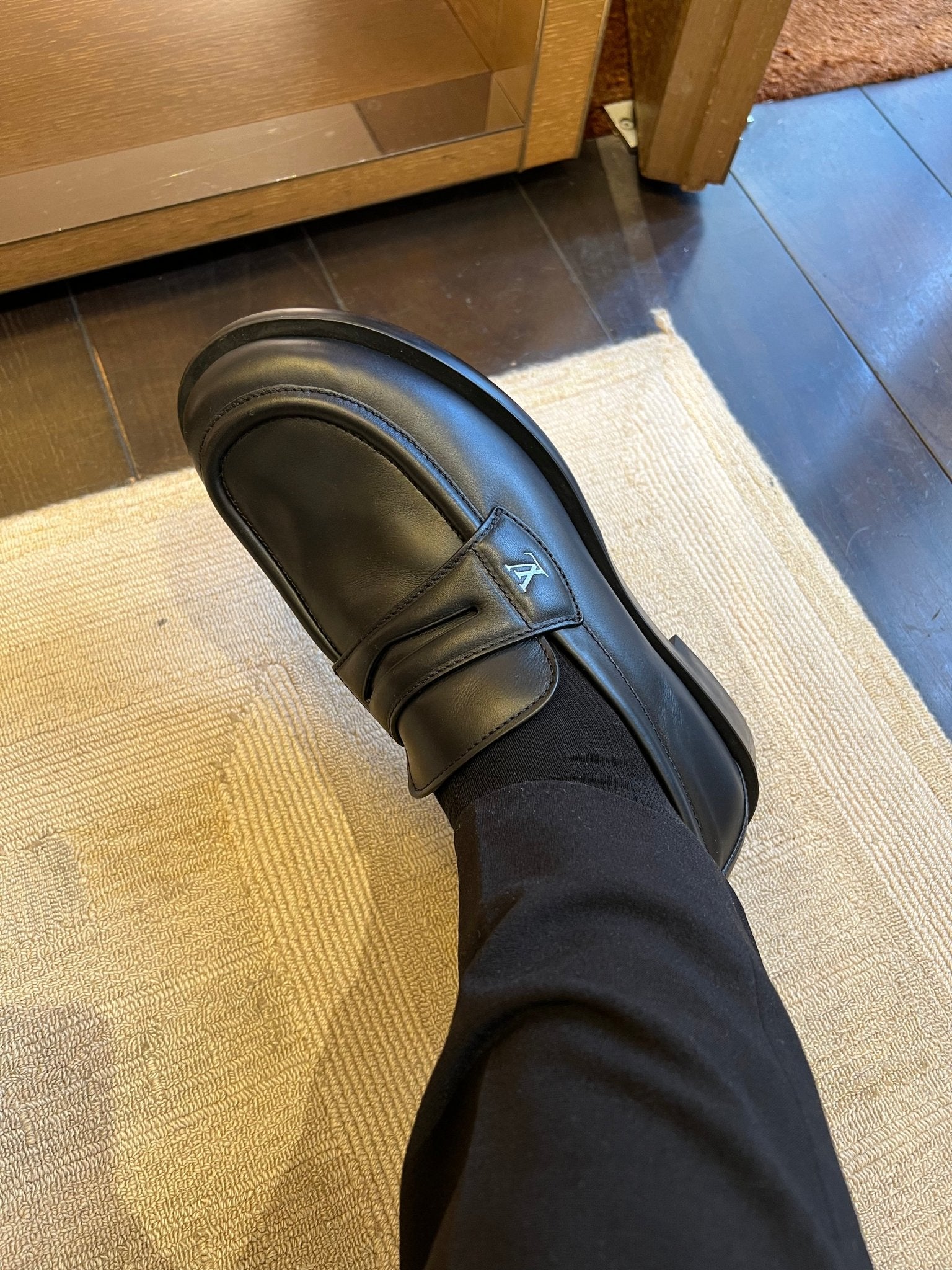LOUIS VUITTON 1ACNQV Men display picture 2