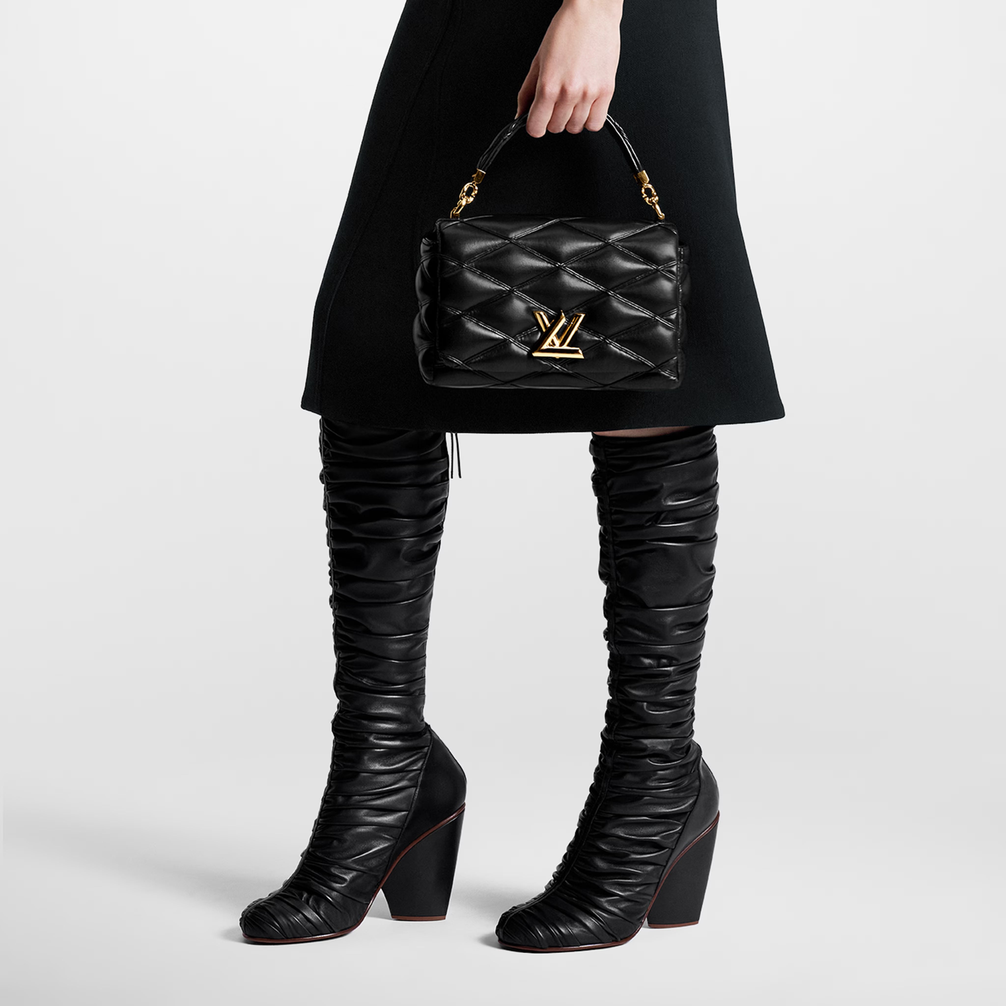 LOUIS VUITTON M22891 GO-14 MM Bag | 路易威登手袋(多色