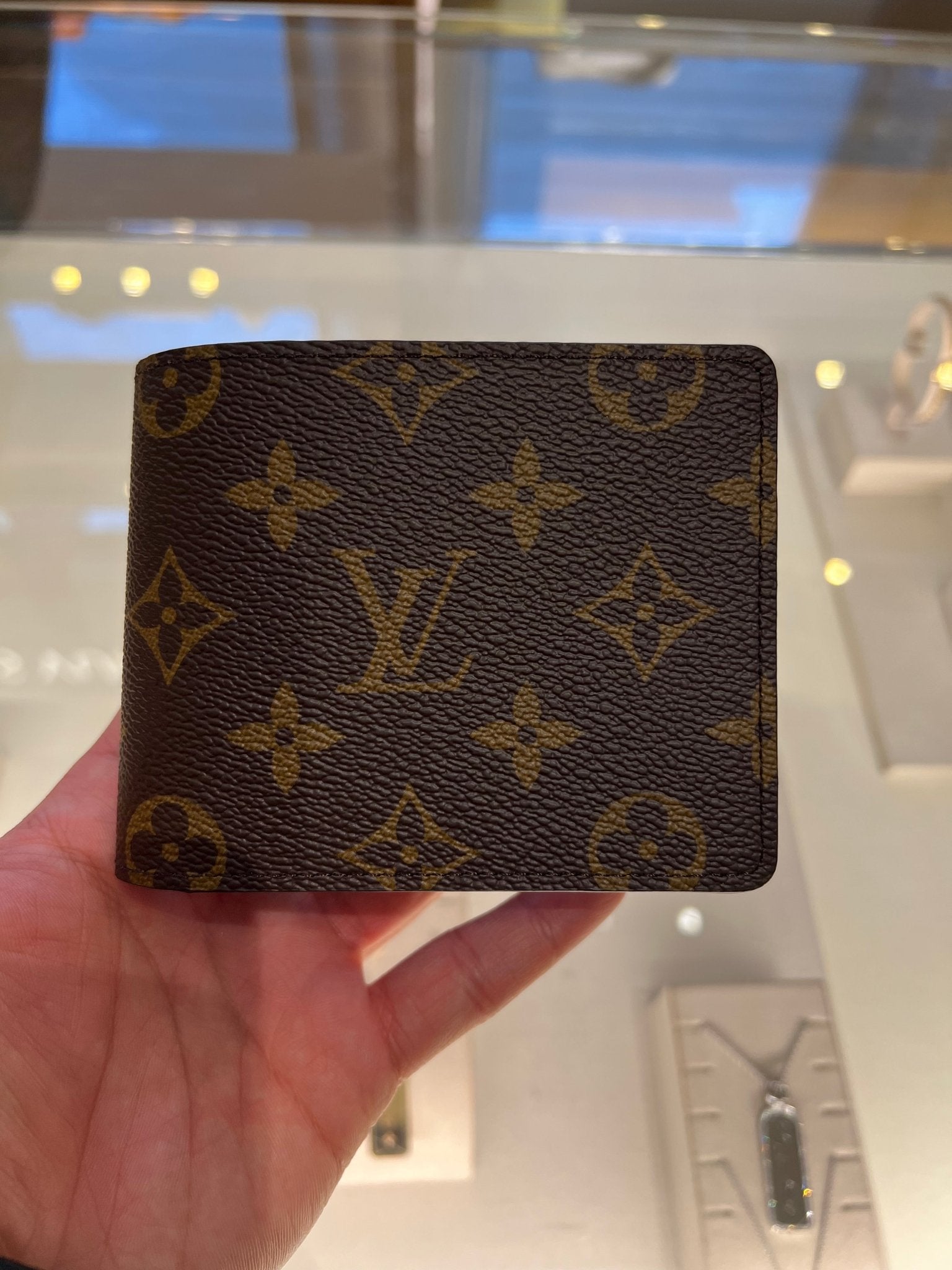 LOUIS VUITTON M62288 Men's Marco Wallet | Louis Vuitton men's