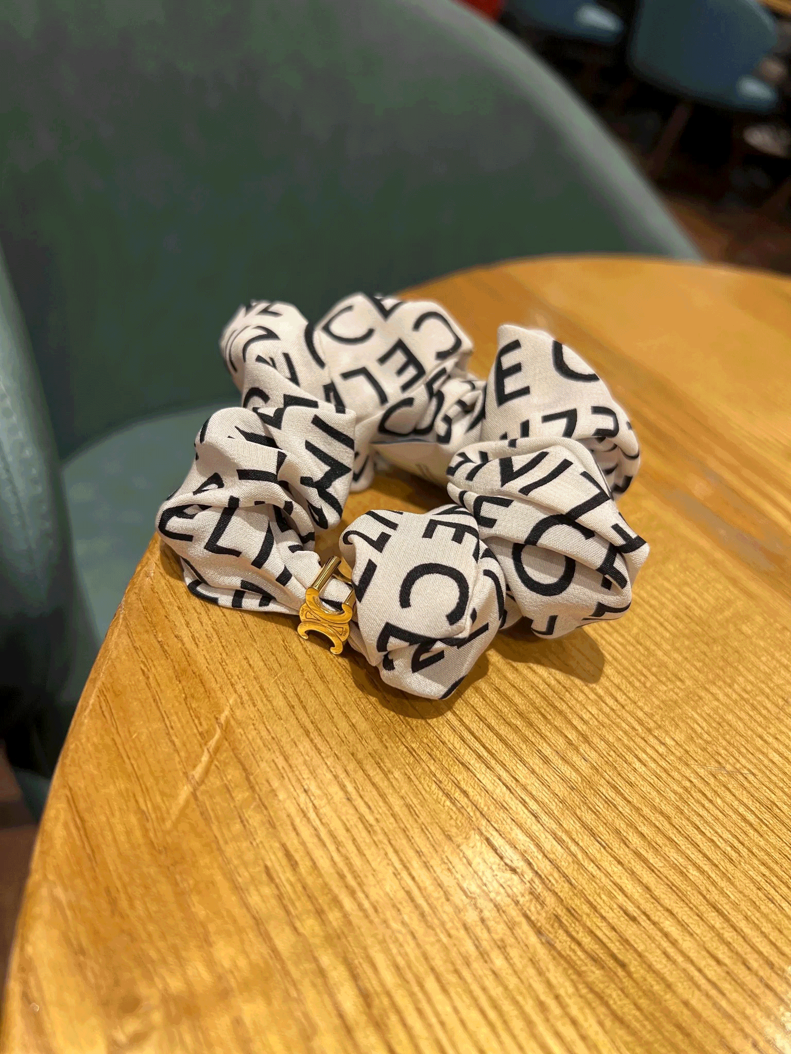 【CELINE】SCRUNCHY RAYURE BRACELET CELINE Celine Scrunchy Rayure in Brass with Gold finish and