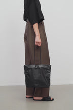 THE ROW Pim Bag in Leather | 手提袋 (Dark Brown)