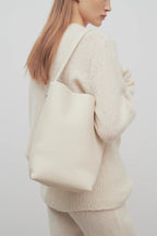 THE ROW Medium NS Tote Hook Bag in Leather | 手袋 (中碼/Ivory)