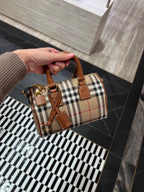 BURBERRY Mini Check Bowling Bag | 博柏利 迷你袋 (啡色)