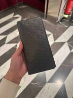 GUCCI Men’s GG Embossed Leather Long Wallet(Grey)