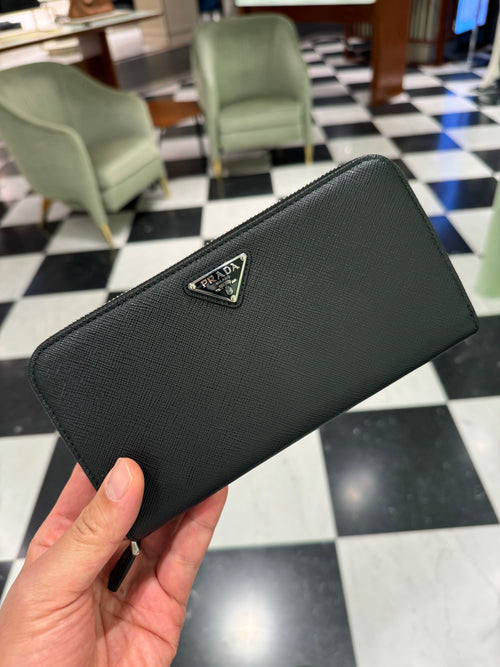 PRADA 1ML506 Large Saffiano Leather Wallet | 普拉達 長銀包 (Black/Silver)