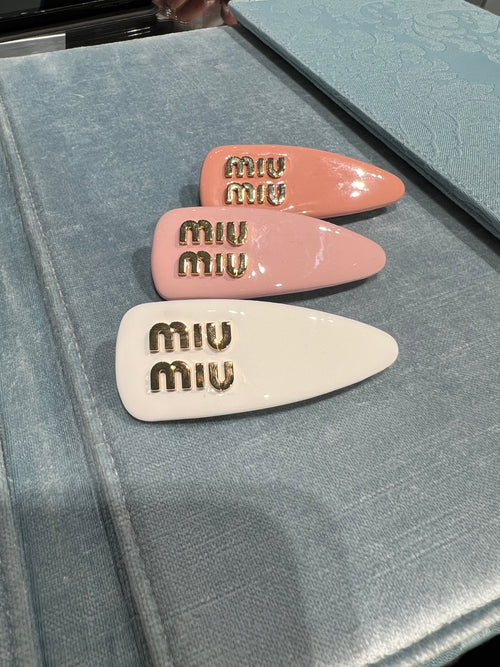 MIU MIU Patent Leather Hair Clip | 繆繆 髮夾 (多色)