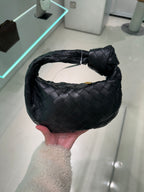 BOTTEGA VENETA Mini Jodie | 葆蝶家 手袋 (黑色金扣)