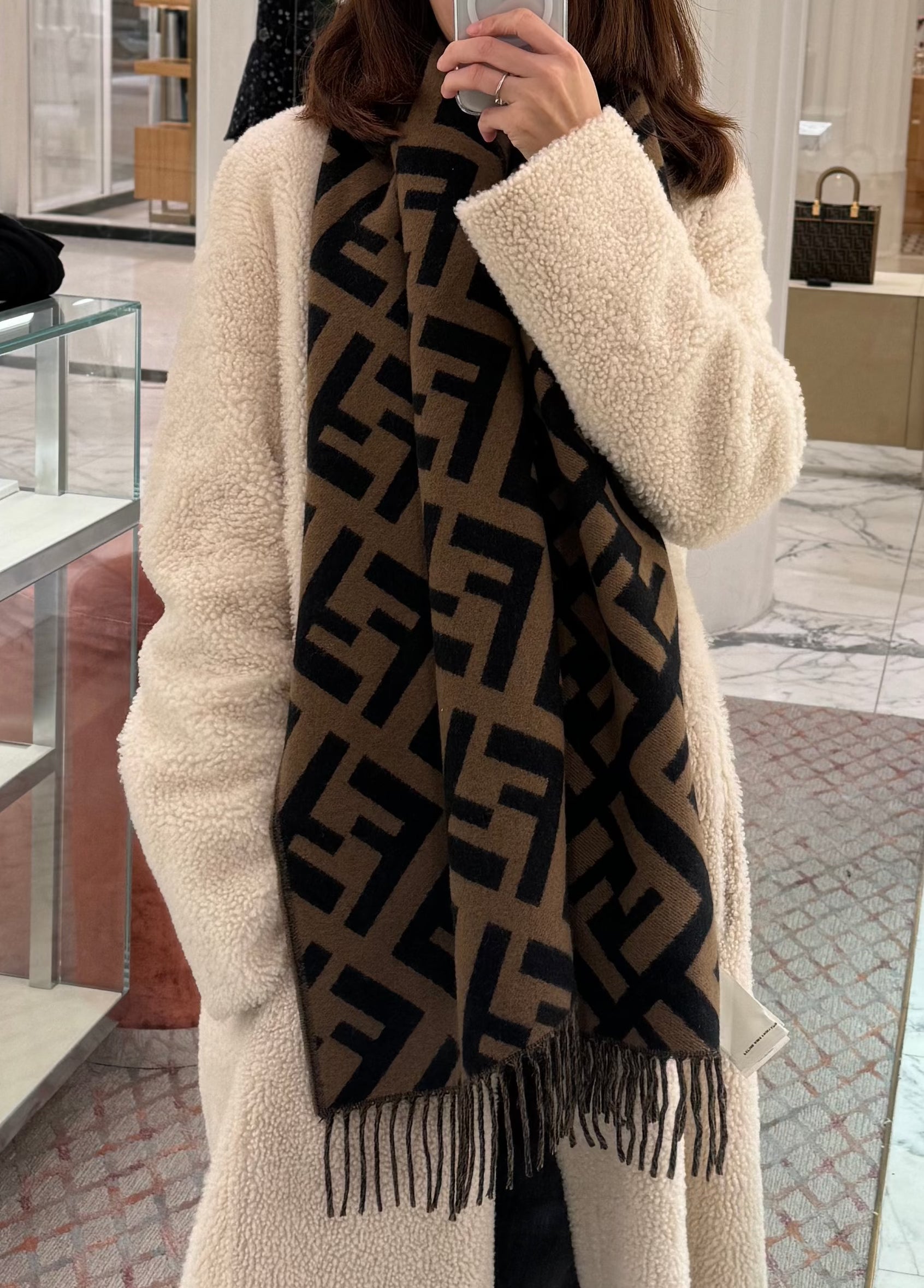 Faux 2024 fendi scarf