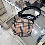 BURBERRY Men's Cross Body Bag | 博柏利 男仕手袋 (啡色)