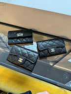 CHANEL AP0214G Classic Black Calfskin Flap Wallet | 香奈兒 經典牛皮銀包 (黑色/金/銀扣)