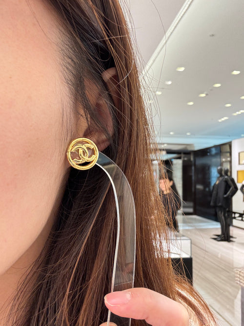 CHANEL Gold CC Earrings | 香奈兒 耳環 (金色)