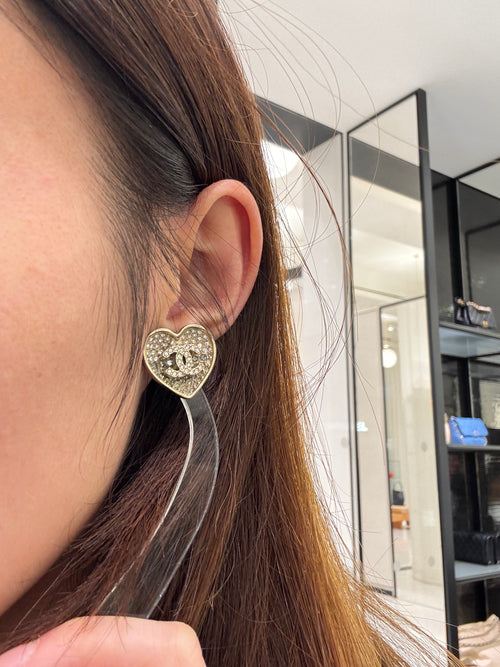 CHANEL Crystal Heart Earrings | 香奈兒 愛心耳環 (金色)