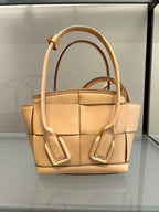 BOTTEGA VENETA Intrecciato Tote Bag | 葆蝶家 手袋 (米色)