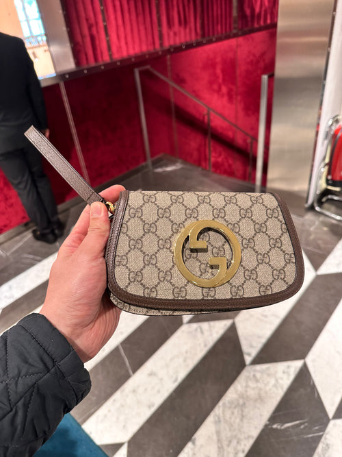 Gucci pouch bag sale