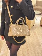 LOUIS VUITTON M23641 OnTheGo East West Tote Bag | 路易威登 手提袋 (灰色)