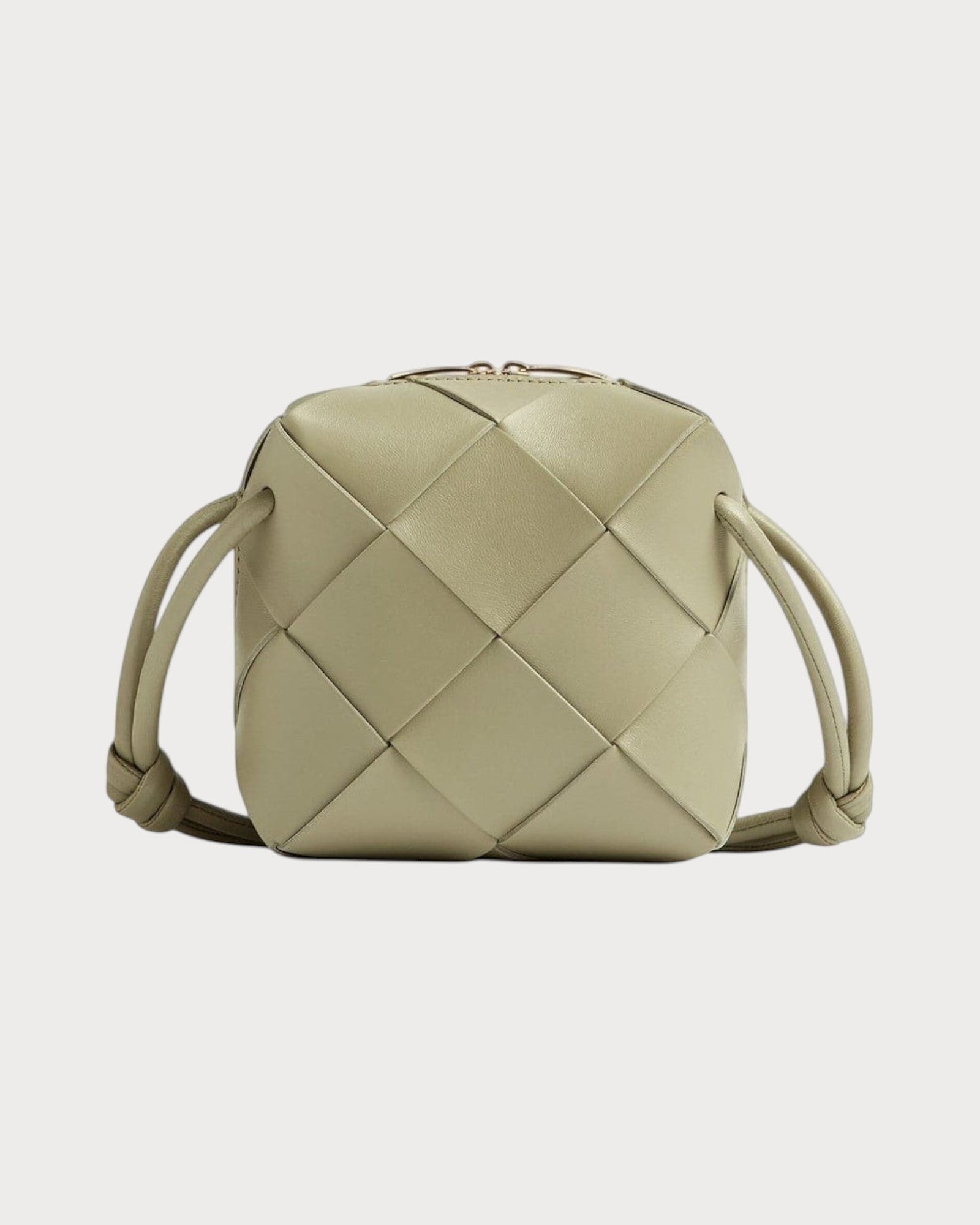 バッグ BOTTEGA VENETA bottega-veneta-bv-cassette-