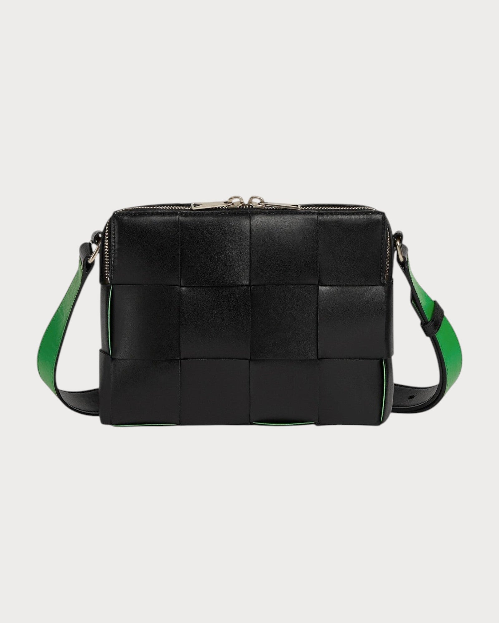 BOTTEGA VENETA ボディバッグ CASSETTE BOTTEGA VENETA BV (M) Cassette Camera Bag Calfskin(2 Colors