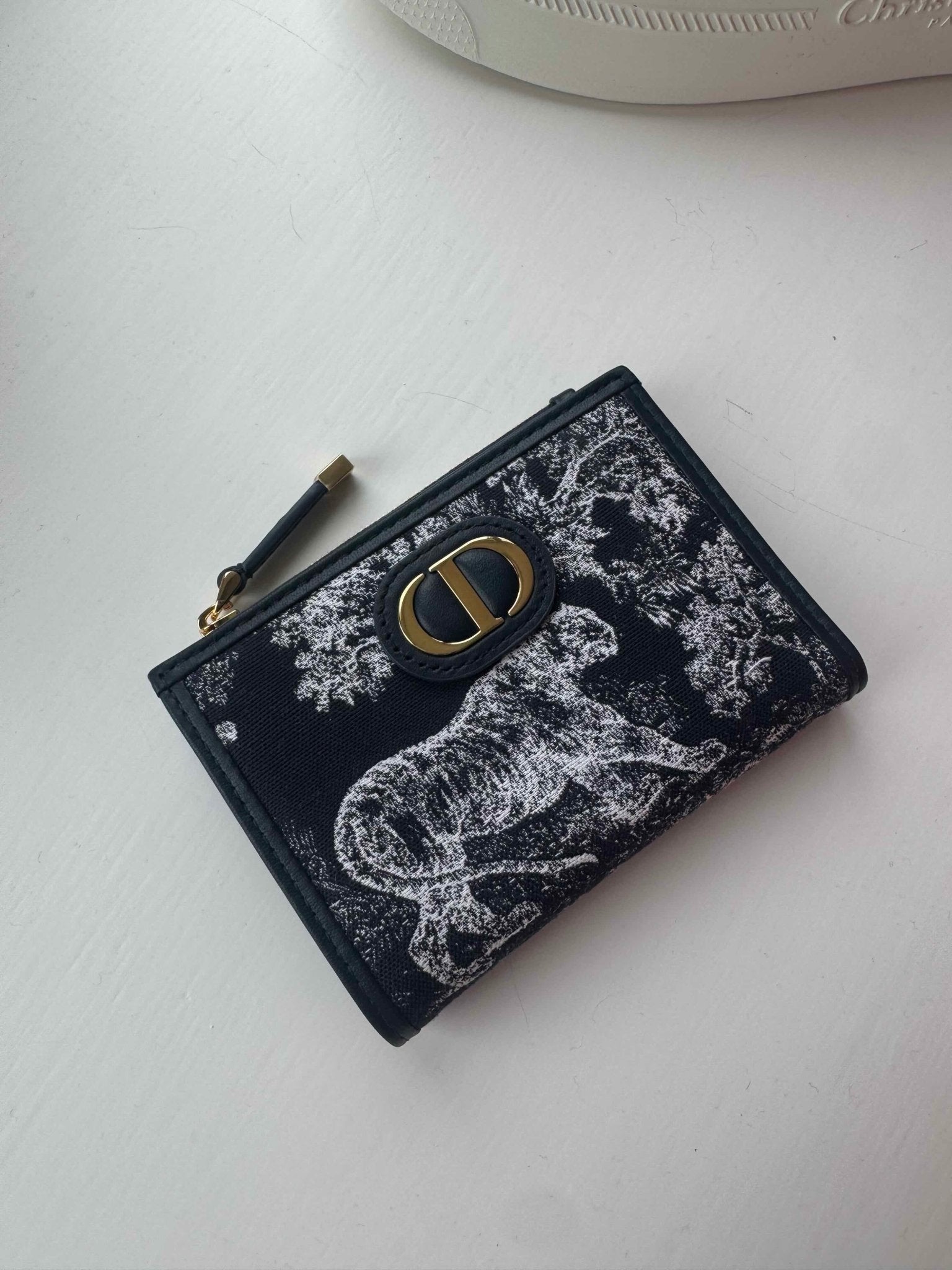 迪奧30 Montaigne Dahlia Wallet 銀包粒紋小牛皮(藍色) | LONDONKELLY