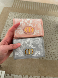 CHRISTIAN DIOR 30 Montaigne Glycine Wallet | 迪奧 銀包 (多色) - LondonKelly 英國名牌代購