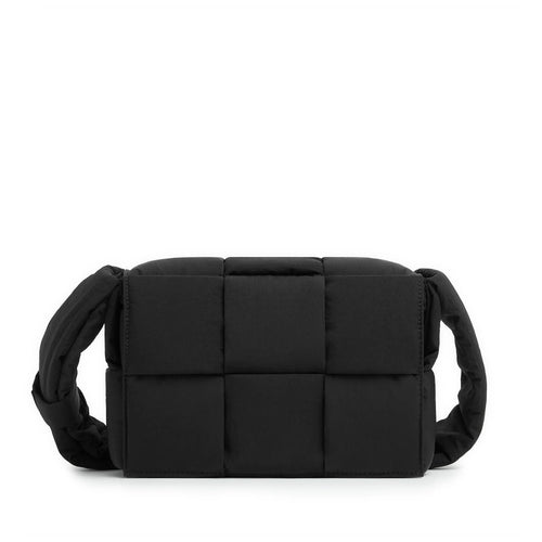 BOTTEGA VENETA Men's Mini Padded Tech Cassette Belt Bag | 葆蝶家 男仕腰包 (黑色)