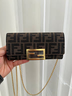 FENDI Continental Wallet with Chain | 芬迪 銀包連鏈帶 (啡色) - LondonKelly 英國名牌代購