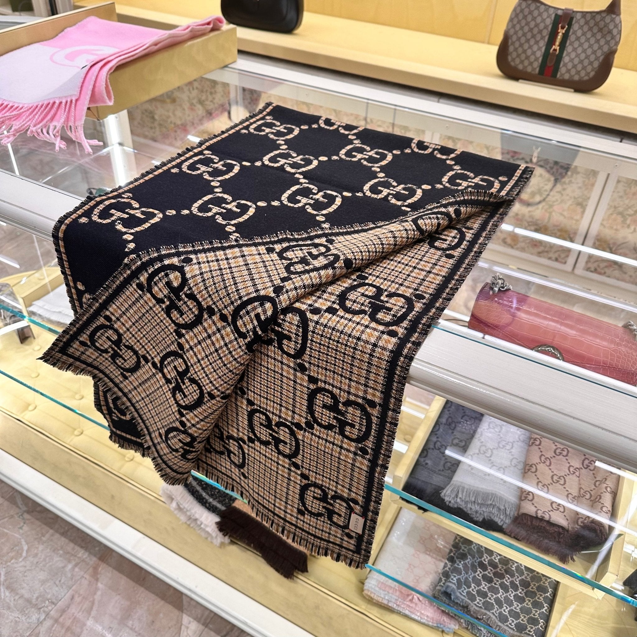 GUCCI GG Wool Scarf(Noir) | LONDONKELLY – LONDONKELLY 英國名牌代購
