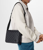 LOUIS VUITTON M46255 Men's District PM Messenger Bag | 路易威登 男仕手袋 (黑色) - LondonKelly 英國名牌代購