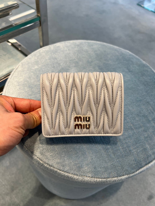 MIU MIU Small Matelassé Nappa Leather Wallet | 繆繆 銀包 (多色) - LondonKelly 英國名牌代購