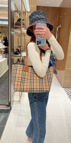 BURBERRY Small London Tote Bag | 博柏利 手提袋 (小碼/米色)