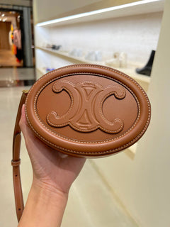 CELINE Crossbody Oval Purse Cuir Triomphe | 賽琳 手袋 (多色)