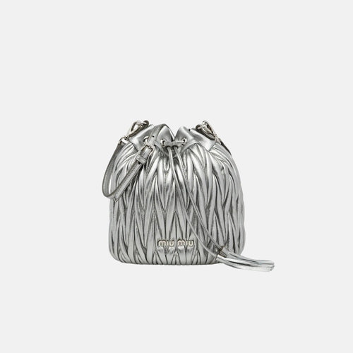 MIU MIU Matelassé Nappa Leather Bucket Bag | 繆繆 水桶袋 (Chrome)