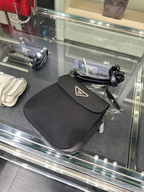 PRADA Mini Crossbody Bag | 普拉達 迷你手袋 (黑色)
