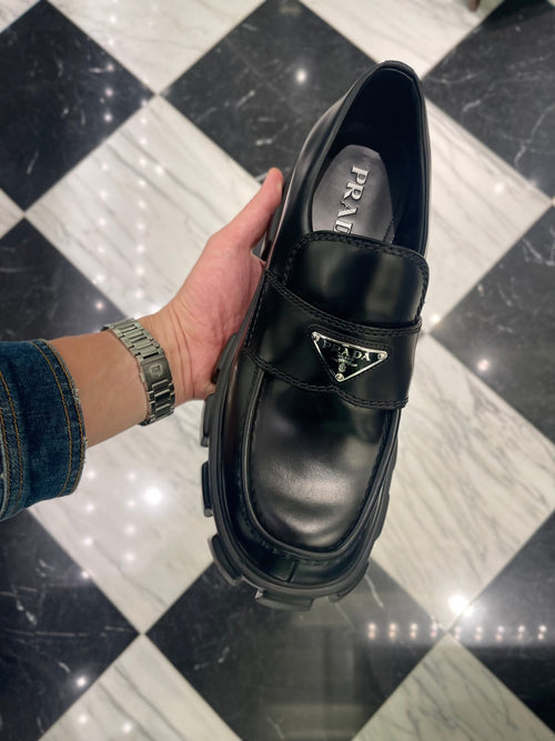 PRADA Monolith Nuanced Brushed Leather Loafers | 普拉達 男仕厚底樂福鞋 (黑色) - LondonKelly 英國名牌代購