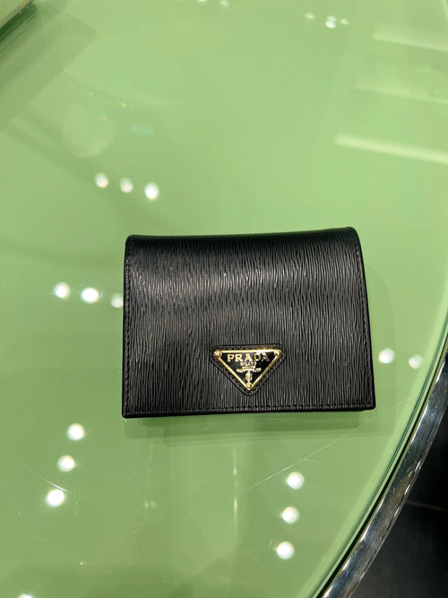 PRADA Small Flap Leather Wallet | 普拉達 銀包 (黑色)