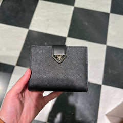 PRADA Small Saffiano and Leather Wallet | 普拉達 銀包 (多色)